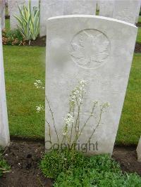 Etaples Military Cemetery - Andersen, O